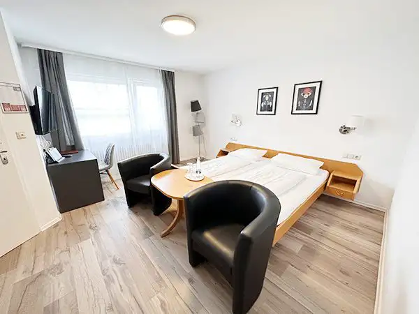 Doppelzimmer-buchen-Ochsen-Sinzheim-Baden-Baden-01-3